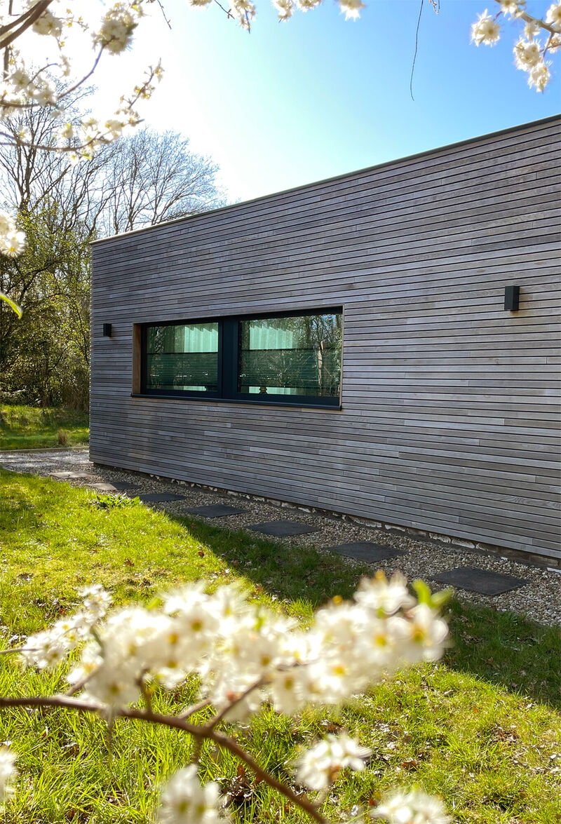 vakantiegeluk-buiten-zijkant-b